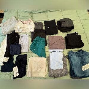Lululemon Bundle (24 items) - Swiftlys, Energy Bras, Softstreme crew, size 8-12
